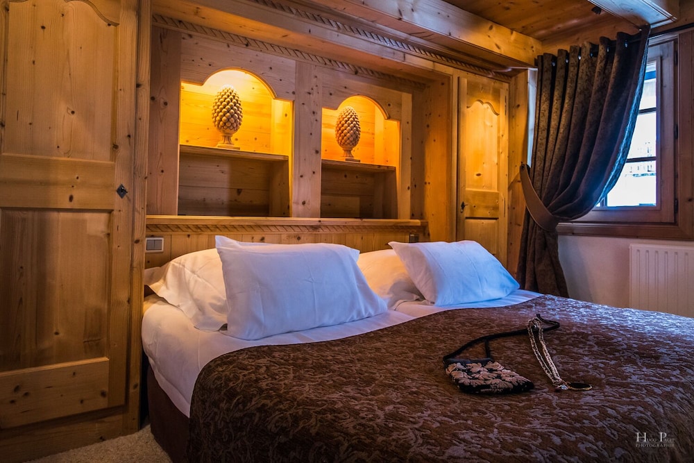 Hôtel Le Fer à Cheval 13/50