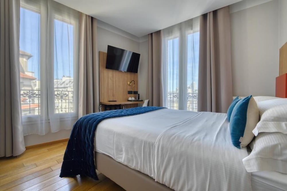 Hotel De Bellevue Paris Gare du Nord 27/74