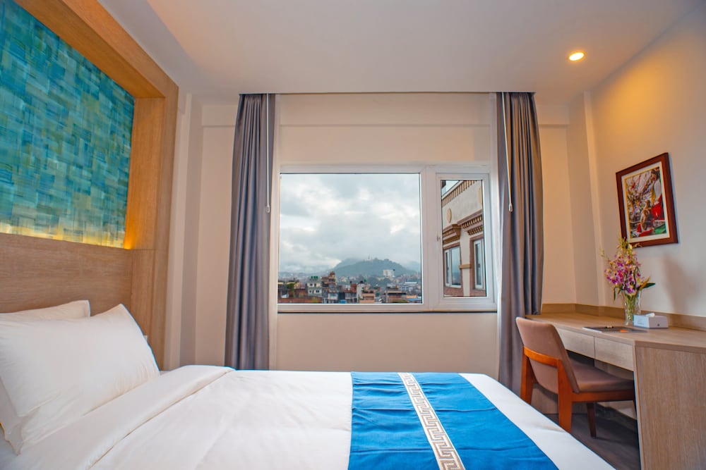 Mila Hotel 30/86