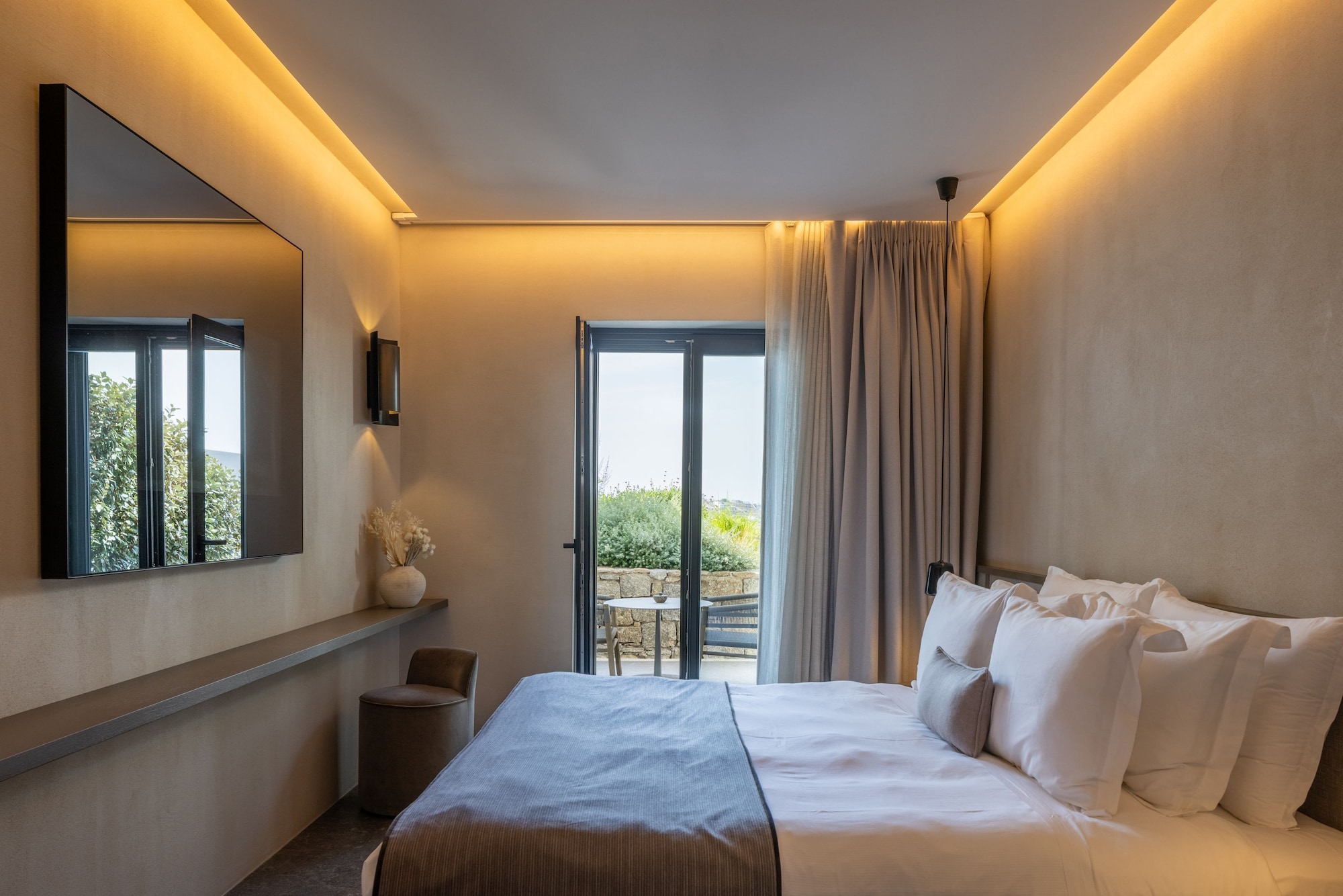 Superior, Sea View