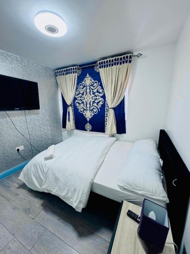 OYO Unique Private Room 15/24