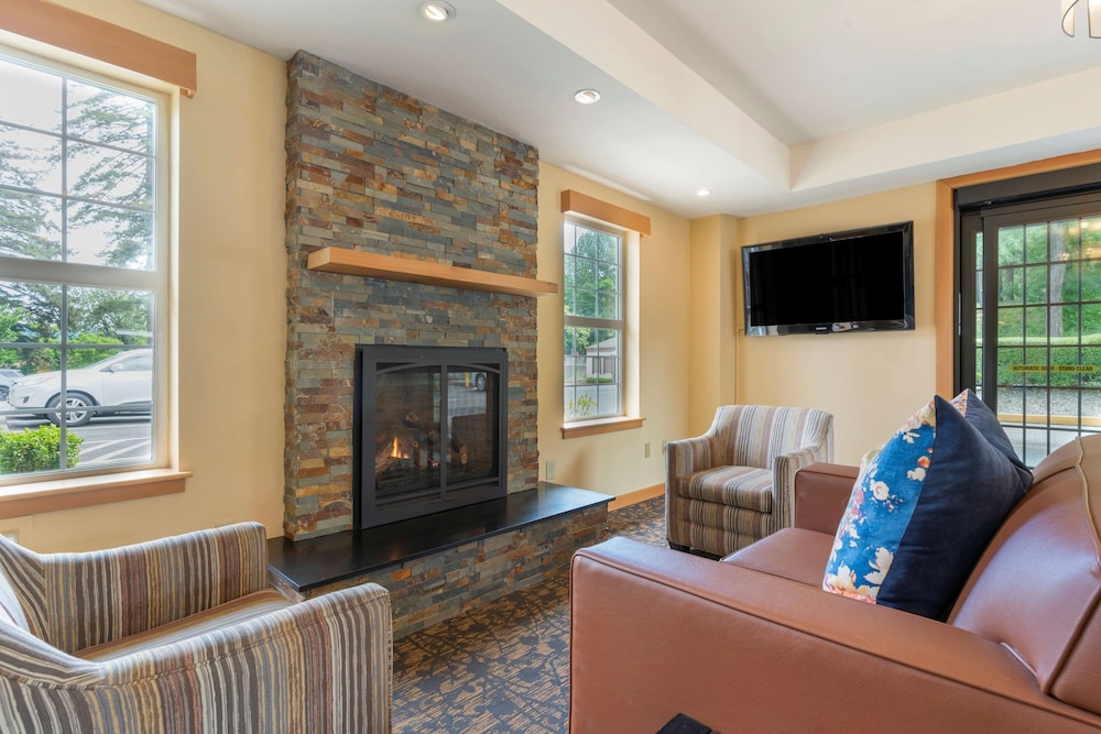Best Western Plus Columbia River Inn 35/63