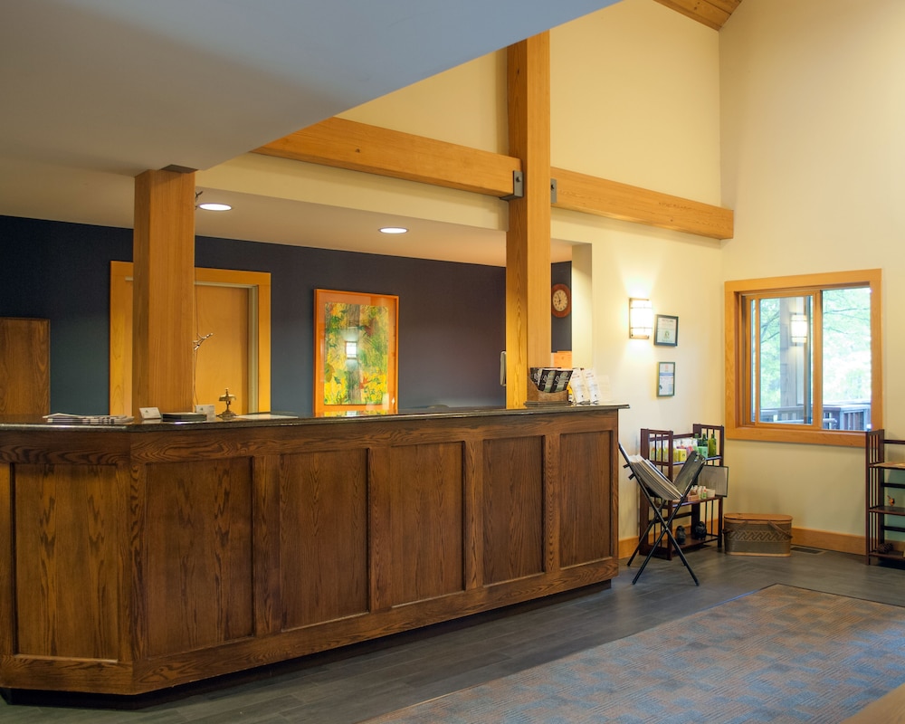 Minnewaska Lodge 2/27