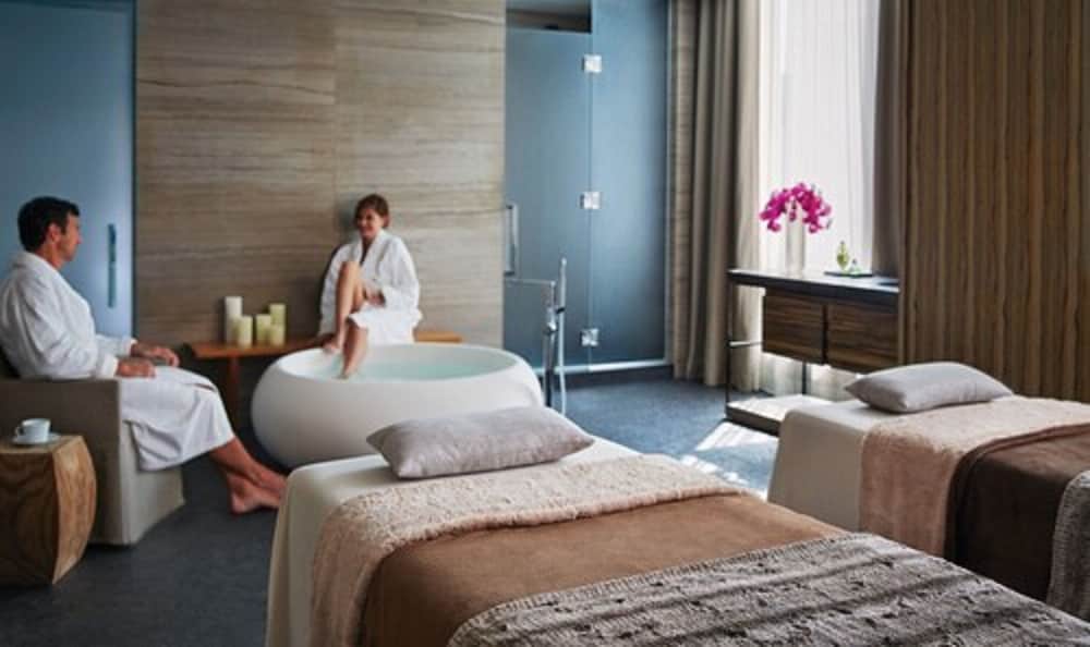Four Seasons Hotel Toronto 21/44