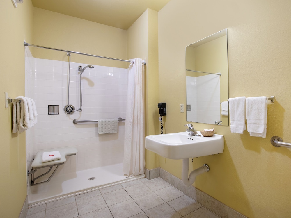 OYO Hotel Valley View TX, I-35 30/32