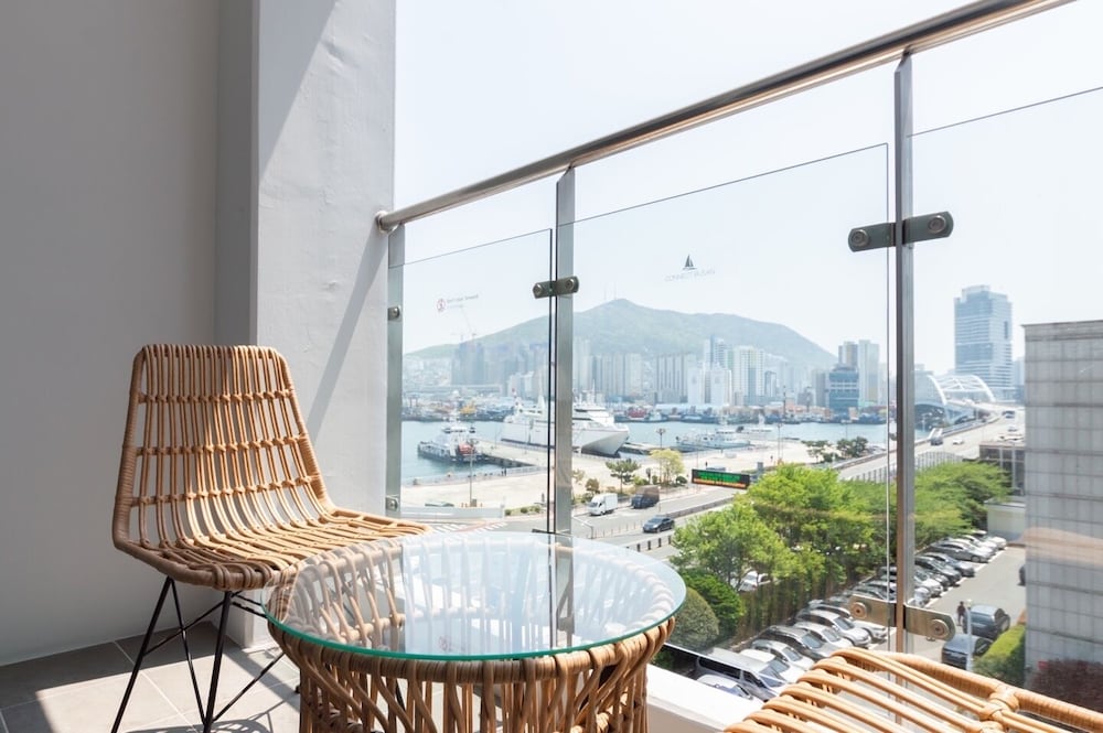Connect Busan Hotel and Residence 33/50