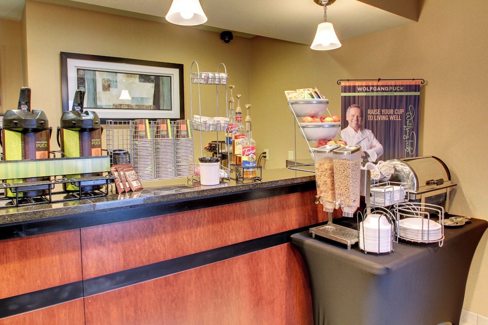 Cobblestone Hotel And Suites Broken Bow 6/51