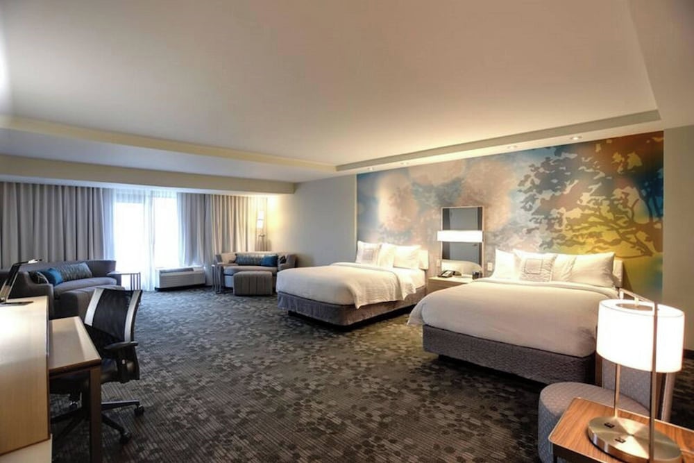 Room at Courtyard By Marriott Columbus Osu, COLUMBUS - OH