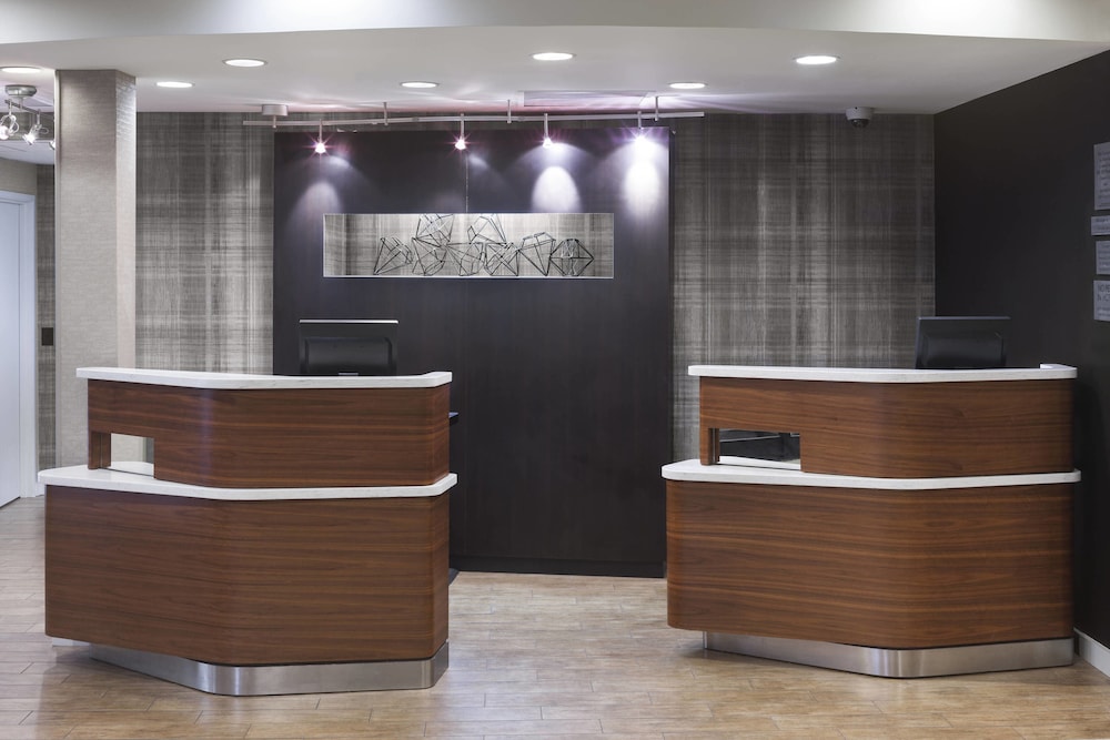 Lobby at Courtyard by Marriott Pensacola, PENSACOLA - FL
