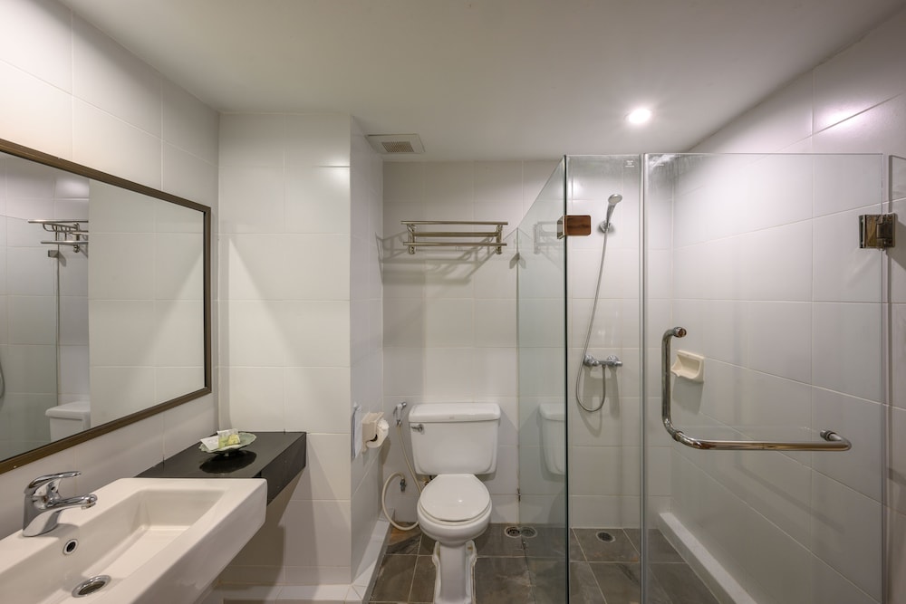 Patong Lodge Hotel 58/59