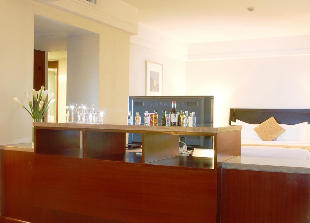 Ningbo Portman Plaza Hotel 57/63