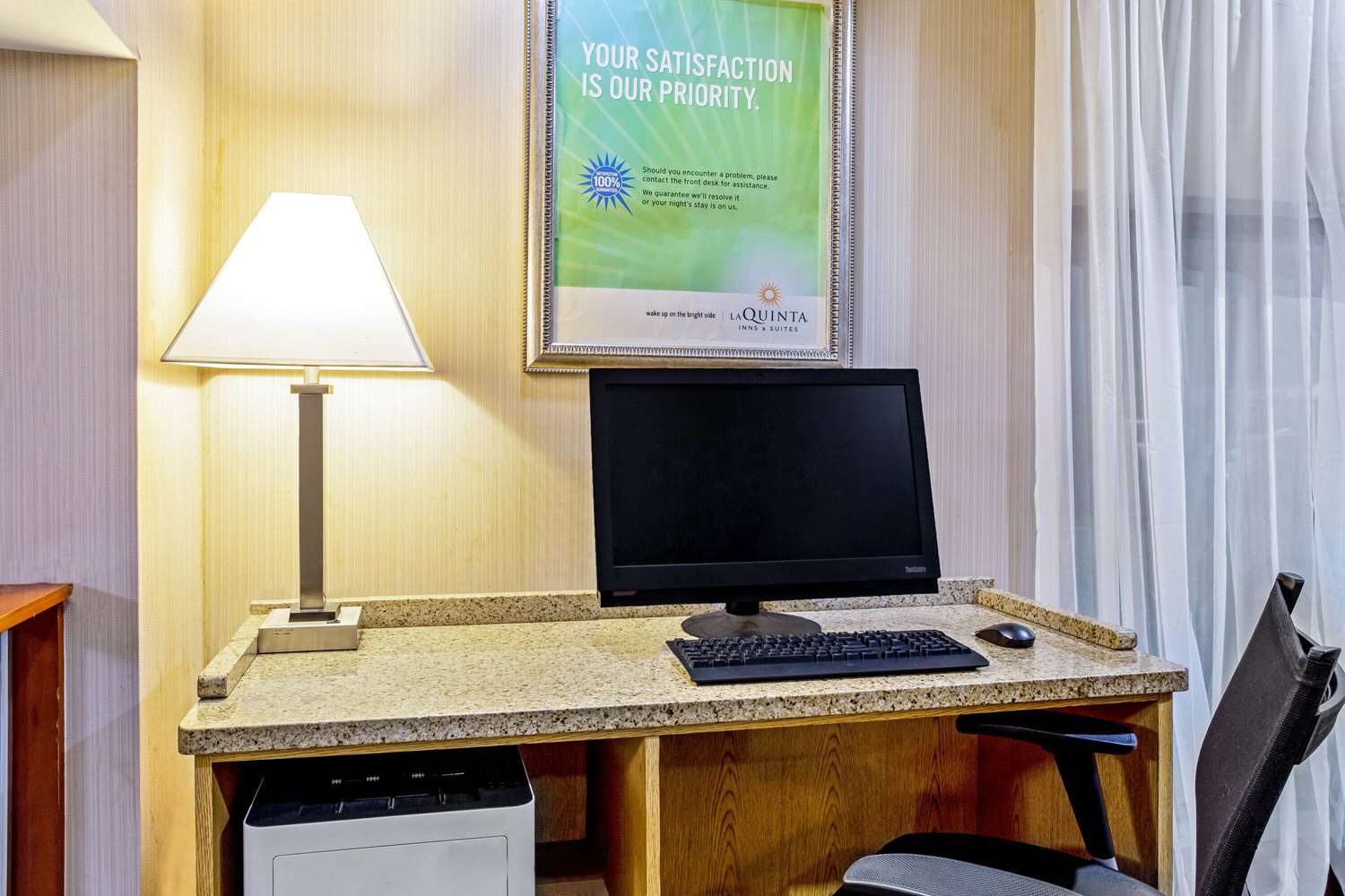 La Quinta Inn & Suites by Wyndham Stamford / New York City 56/59