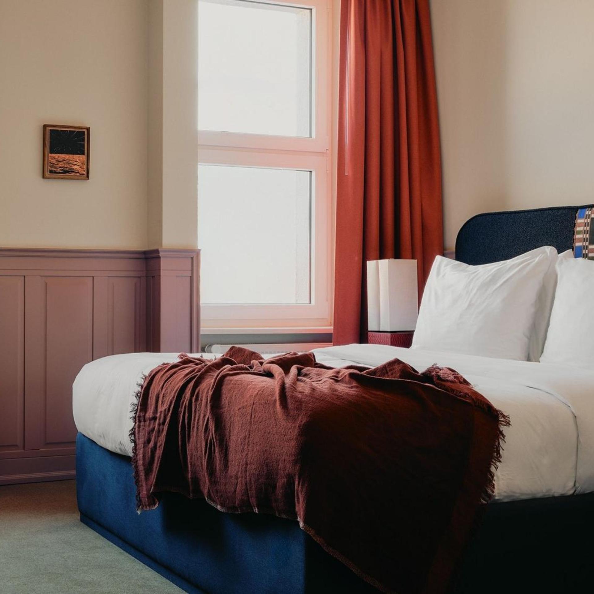 Room, 2 Double Beds, The Dean Berlin 2/4