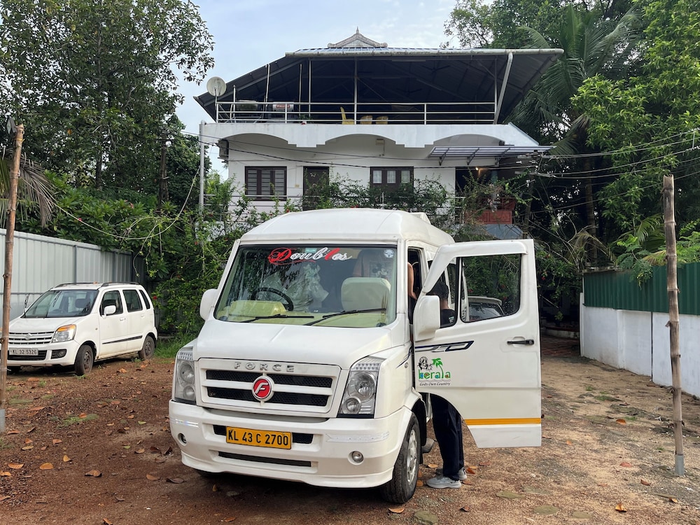 MARARI BEACH VILLAS 20/28