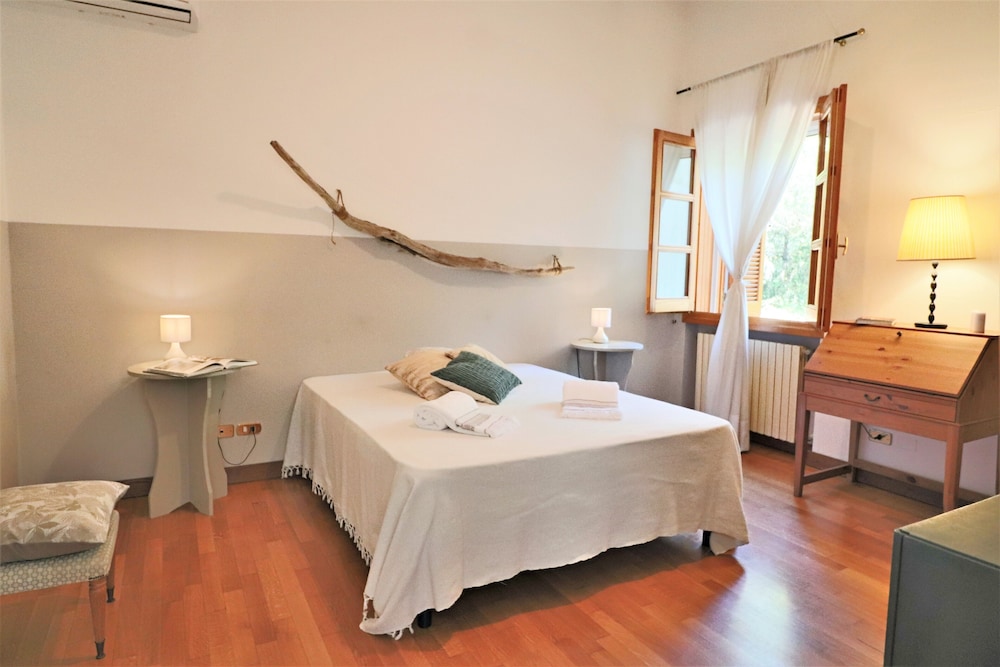 Relais Delle Rose Bed And Breakfast 73/84
