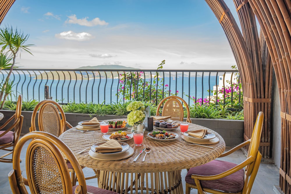 The Signature Hotel Nha Trang 33/50