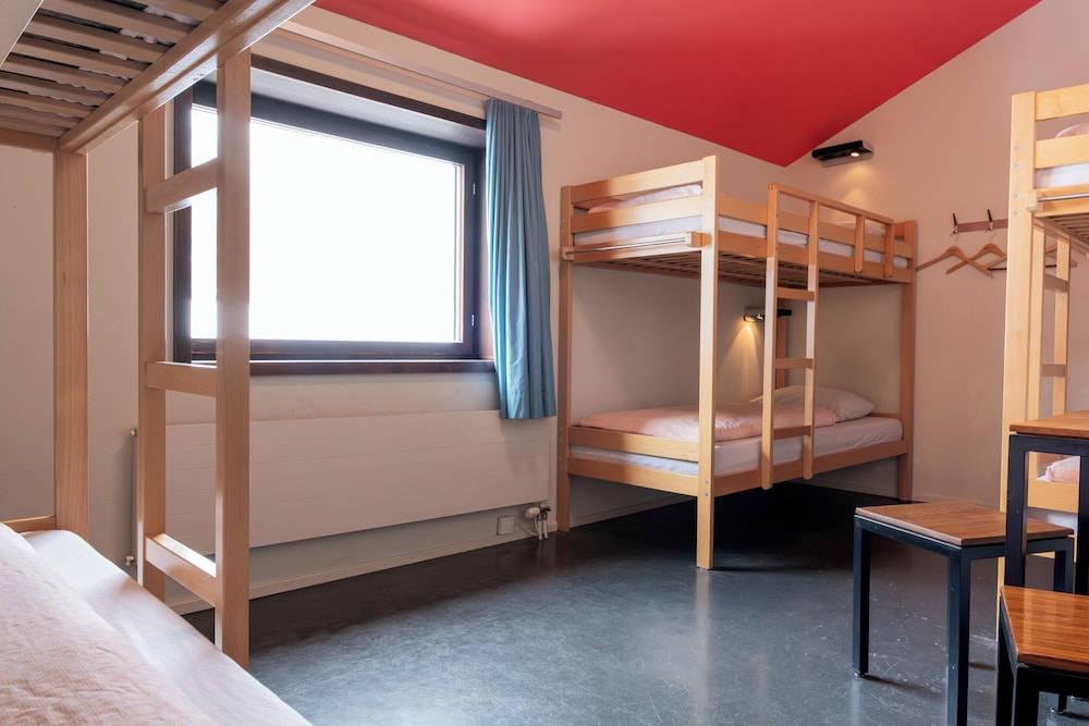 Youth Hostel Zermatt 34/64