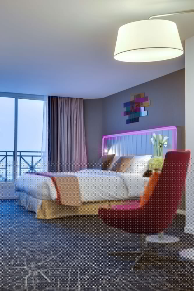 بارك إن باي راديسون الدمام(Park Inn By Radisson Dammam.) 24/73