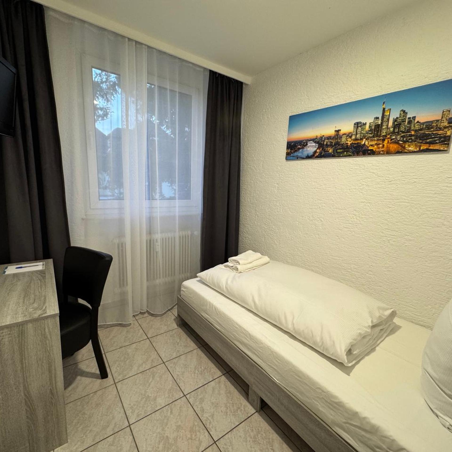 Hotel Main Taunus 8/18