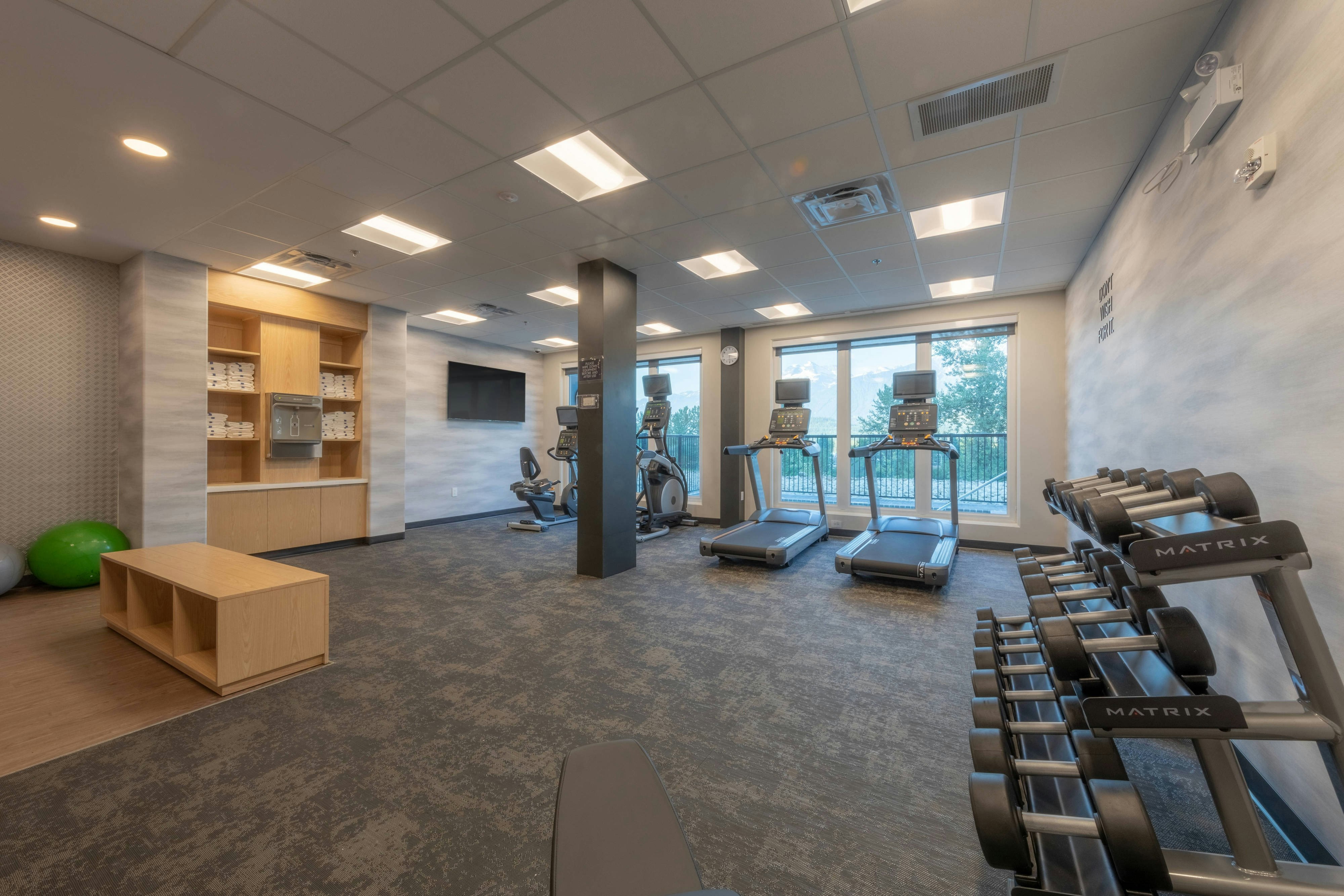 Fairfield Inn & Suites by Marriott Revelstoke 8/15