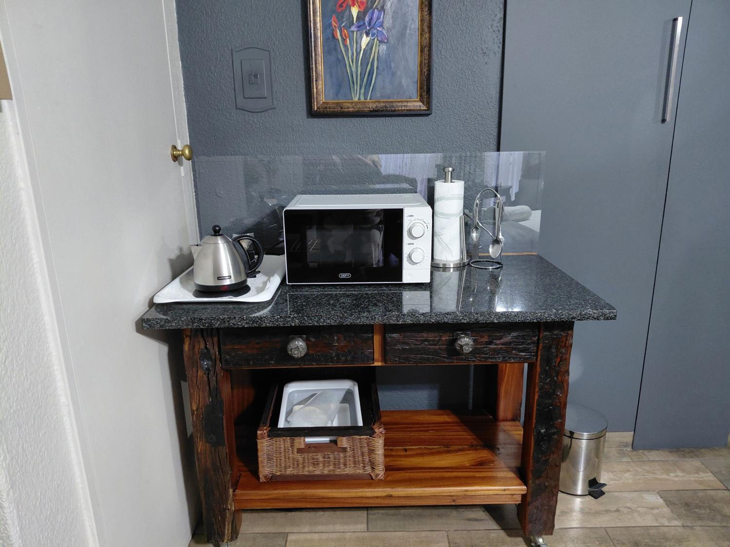Rustic Forest Guest House 5/14