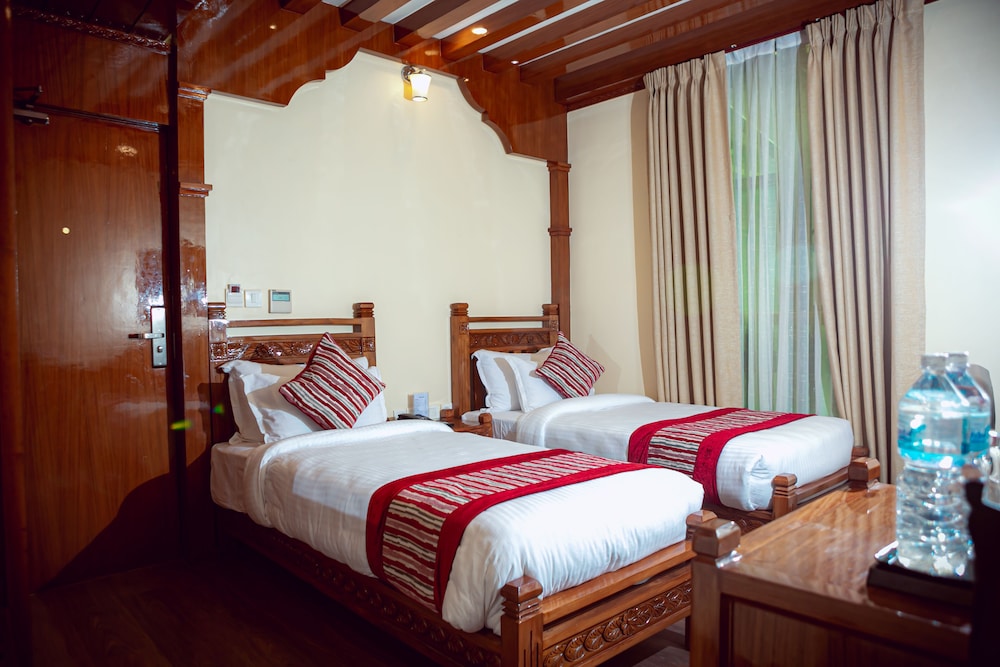 Surya Heritage Hotel 26/61