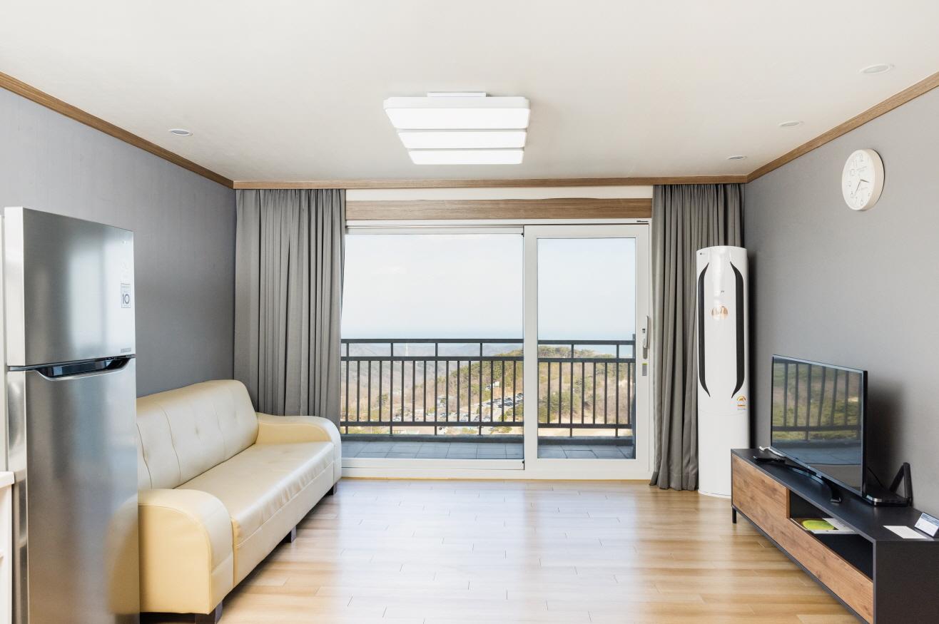 Room, 30 Pyeong, High Floor