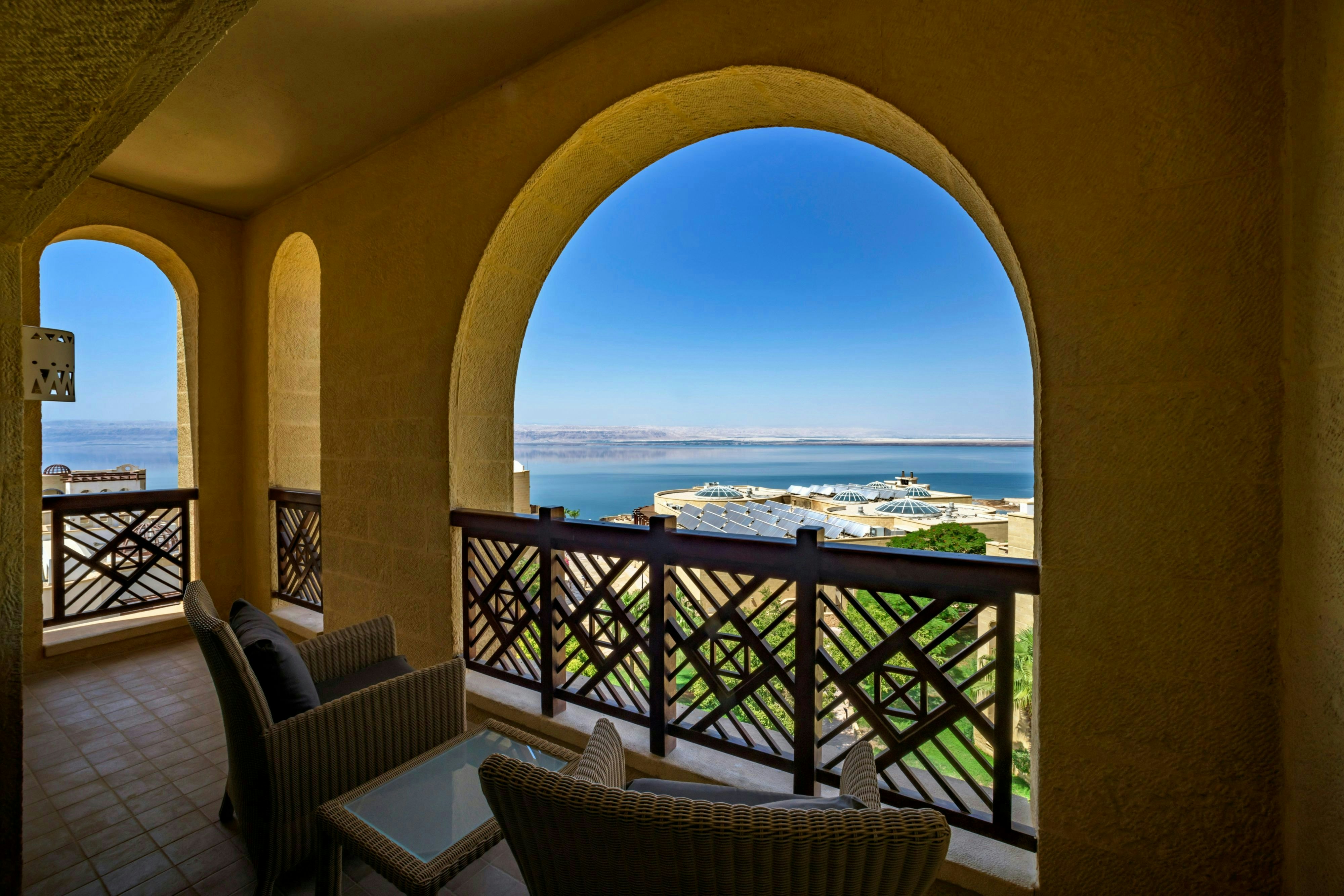 Crowne Plaza Jordan Dead Sea Resort and Spa 72/74