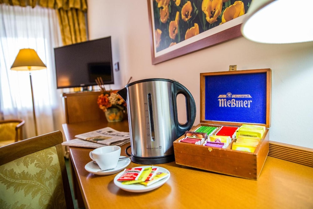 HOTEL GALANT 28/40