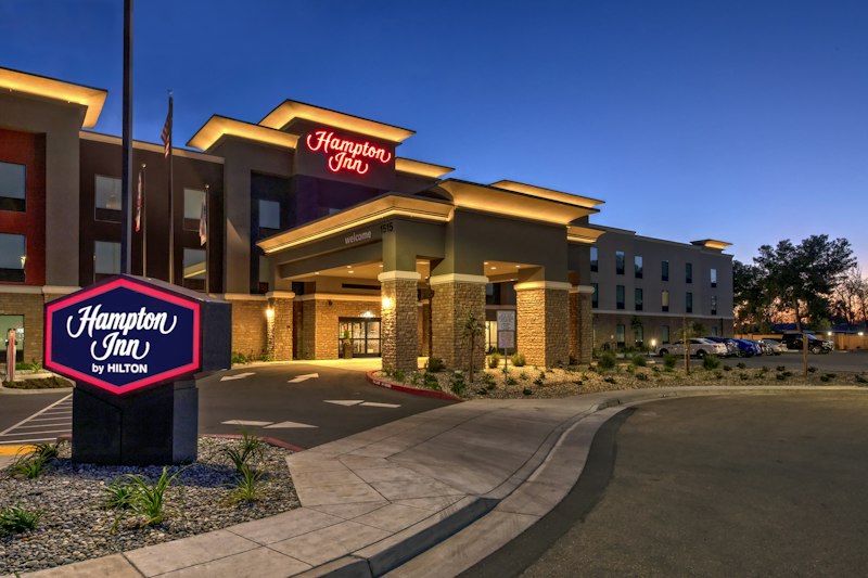 Hampton Inn Fresno Airport 2/38
