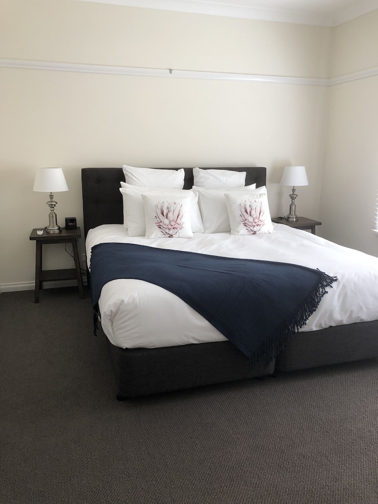 YARRA GABLES MOTEL 6/35