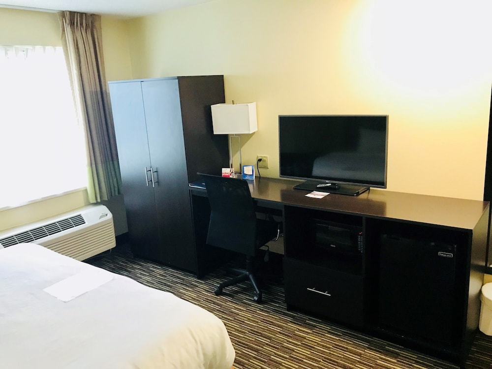 Baymont by Wyndham Newark I-95 at University of Delaware 12/34