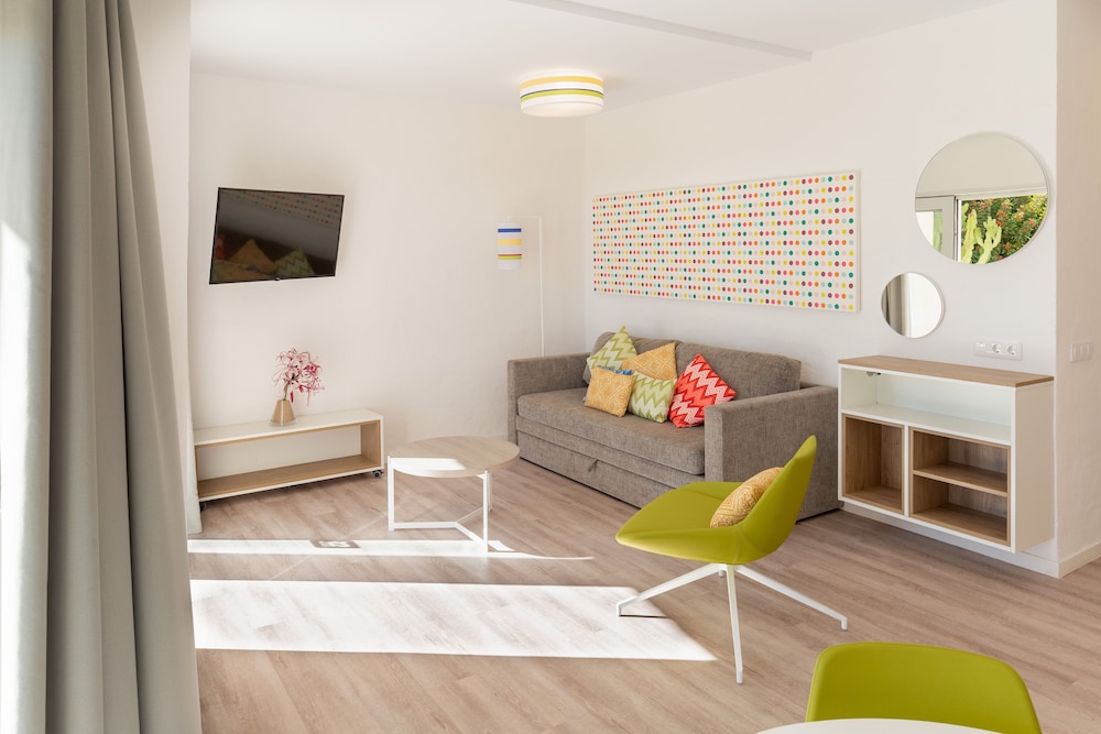 R2 Maryvent Beach Apartment 28/49