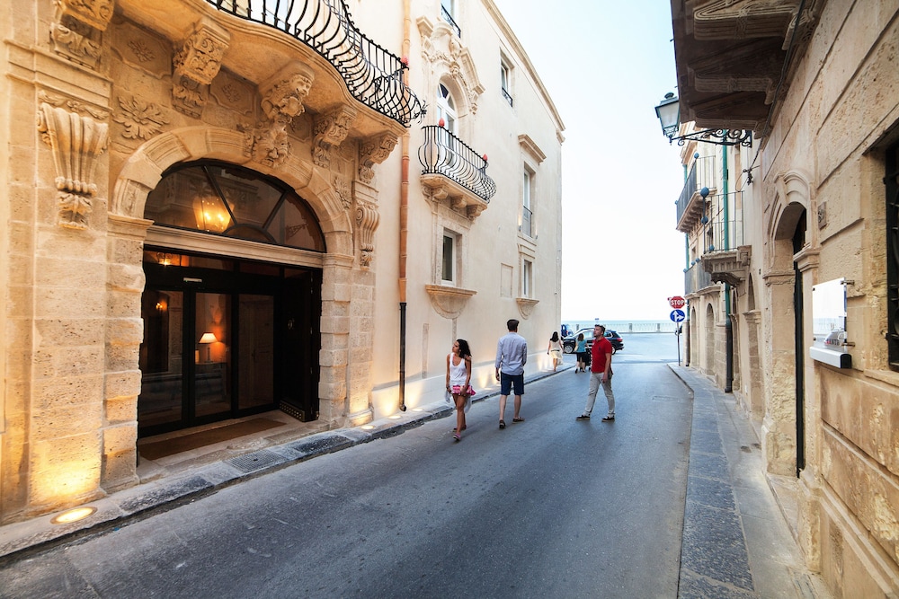 ALGILÀ ORTIGIA CHARME HOTEL 63/74