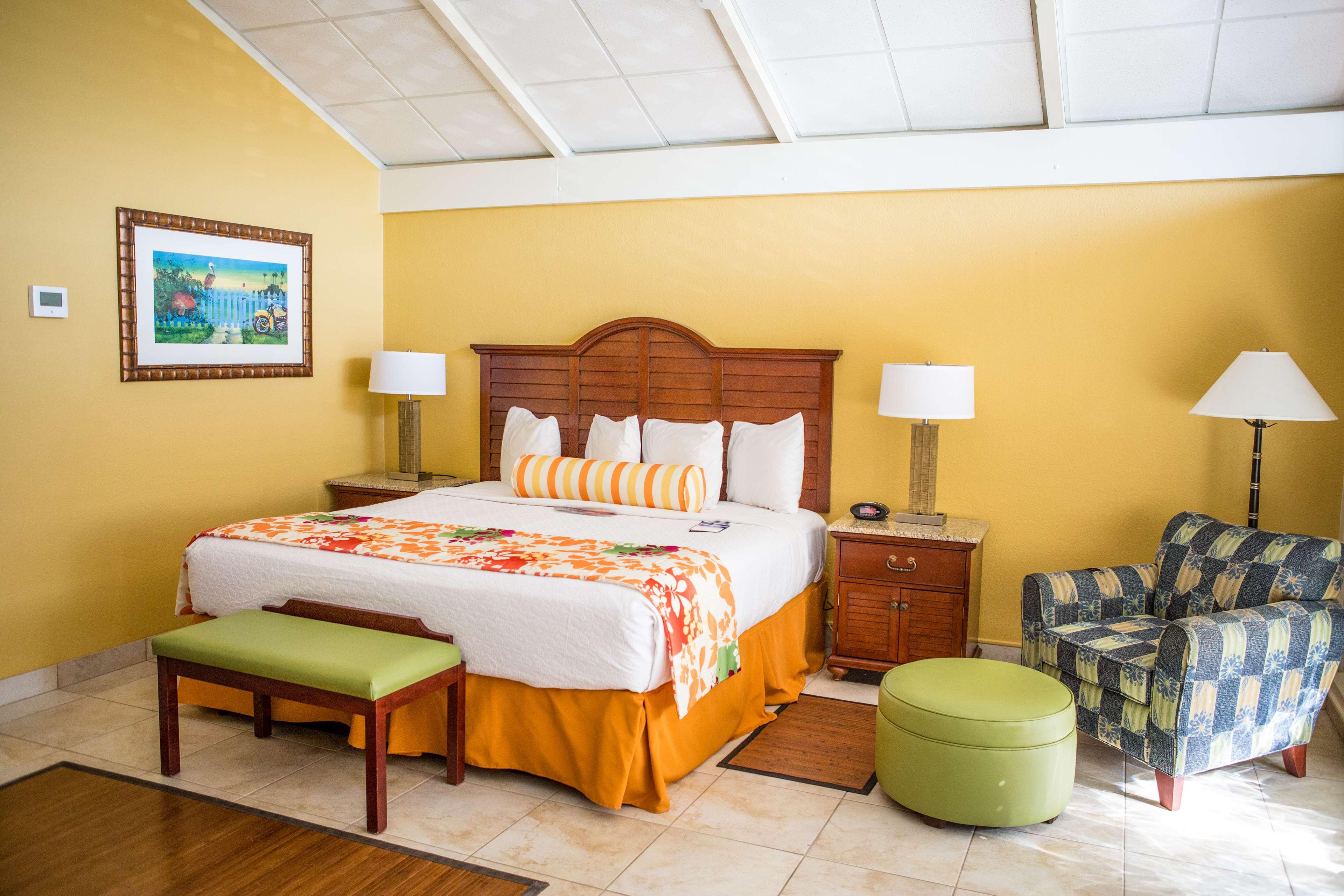 Room, King Bed, Harbour Side, Balcony