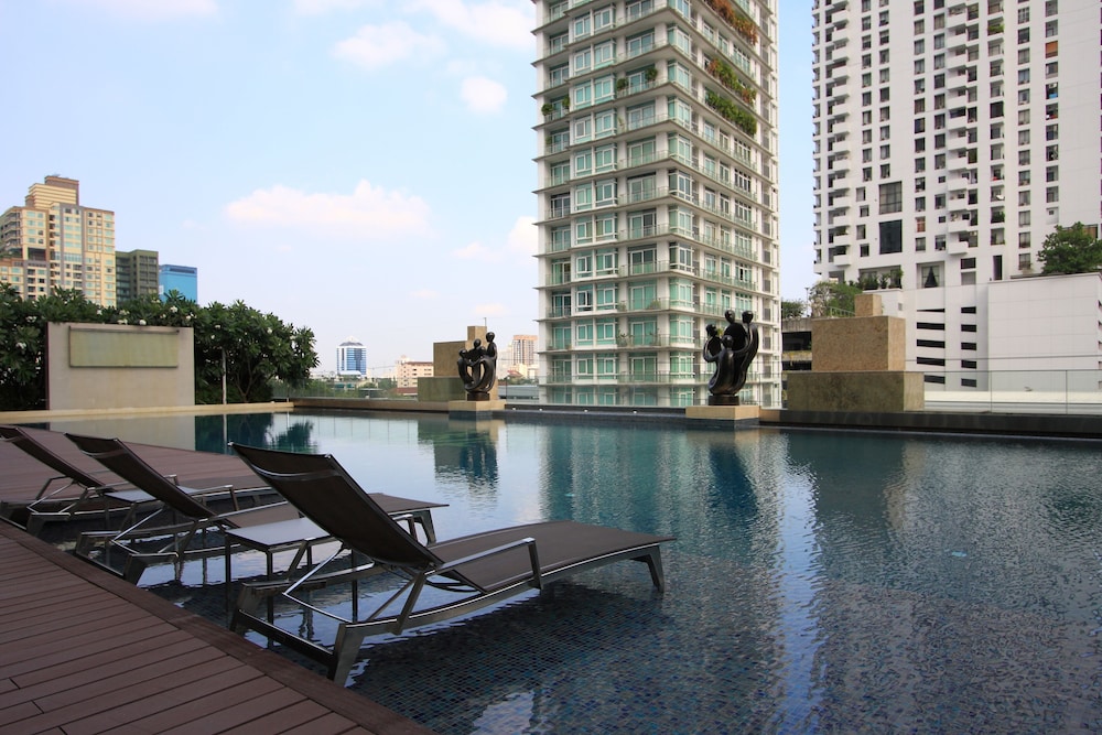 Ivy Thonglor 55 30/37
