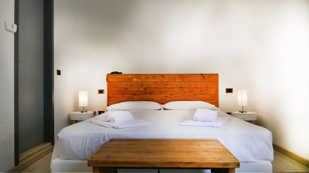STANDARD, DOUBLE BED