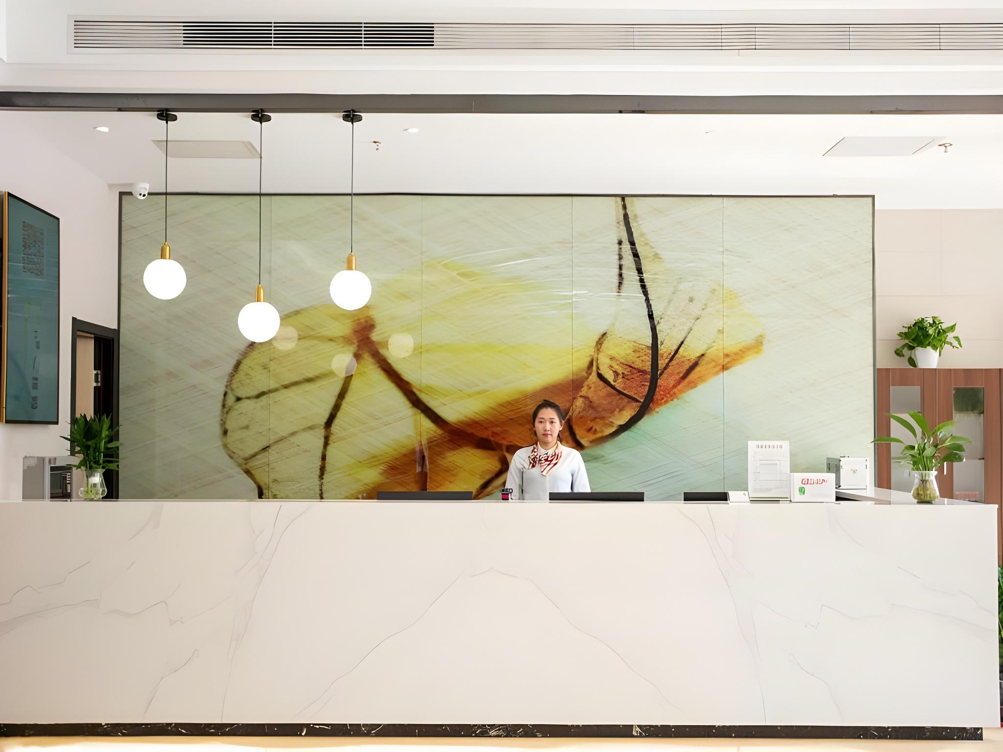 Lobby at GreenTree Inn Tangshan Nanhu International Exhibition Center, TANGSHAN