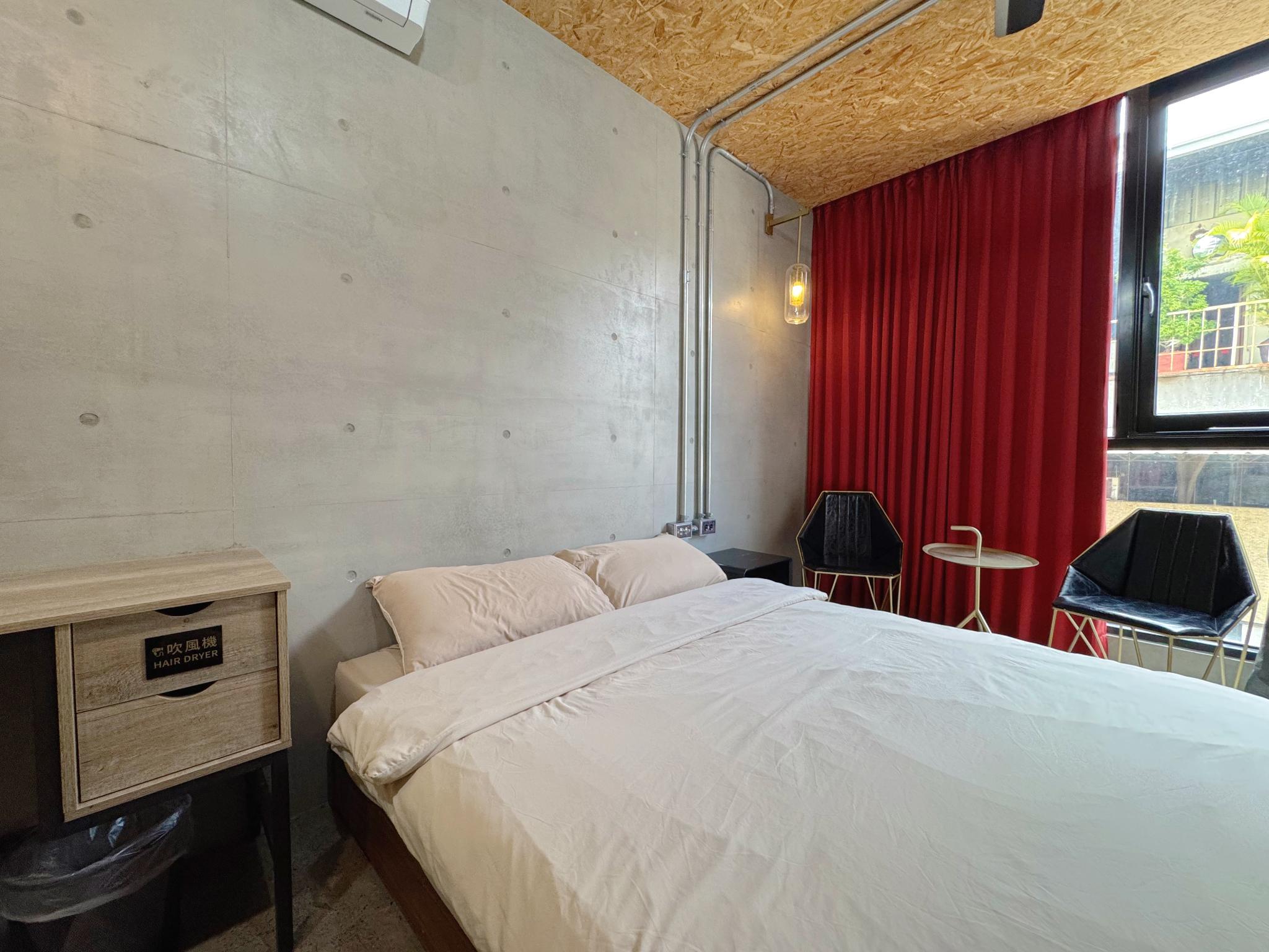 Exquisite, Double Bed