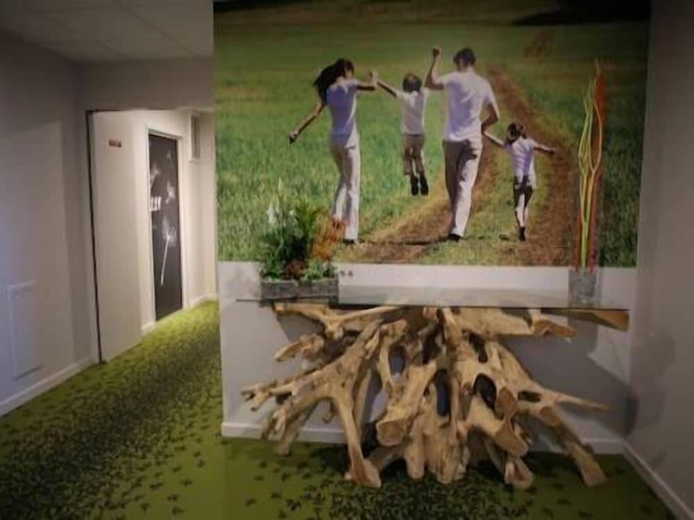 Ibis Styles Villeneuve Sur Lot Hotel 65/68