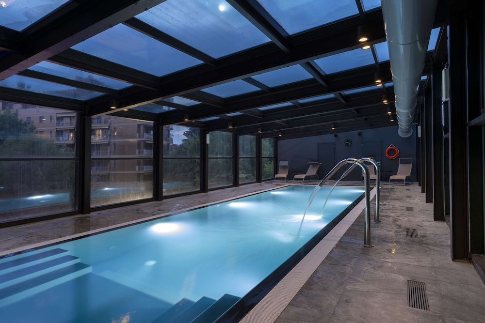 RADISSON BLU HOTEL MILAN 34/68