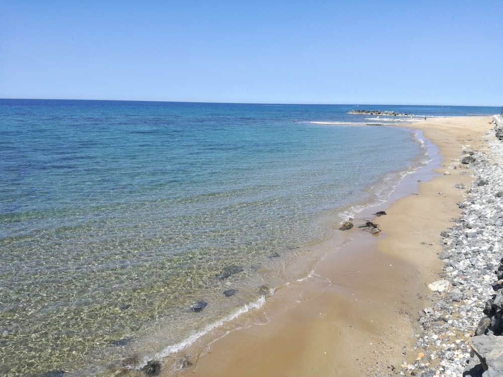 Almare Beach Hotel 33/50