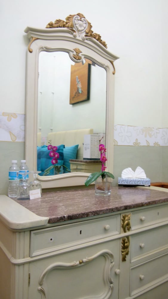 SMALL LUXURY HOTEL AZCAMI 49/50