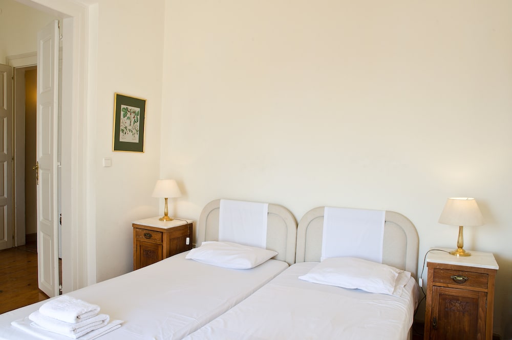 Hotel Omiros 17/50