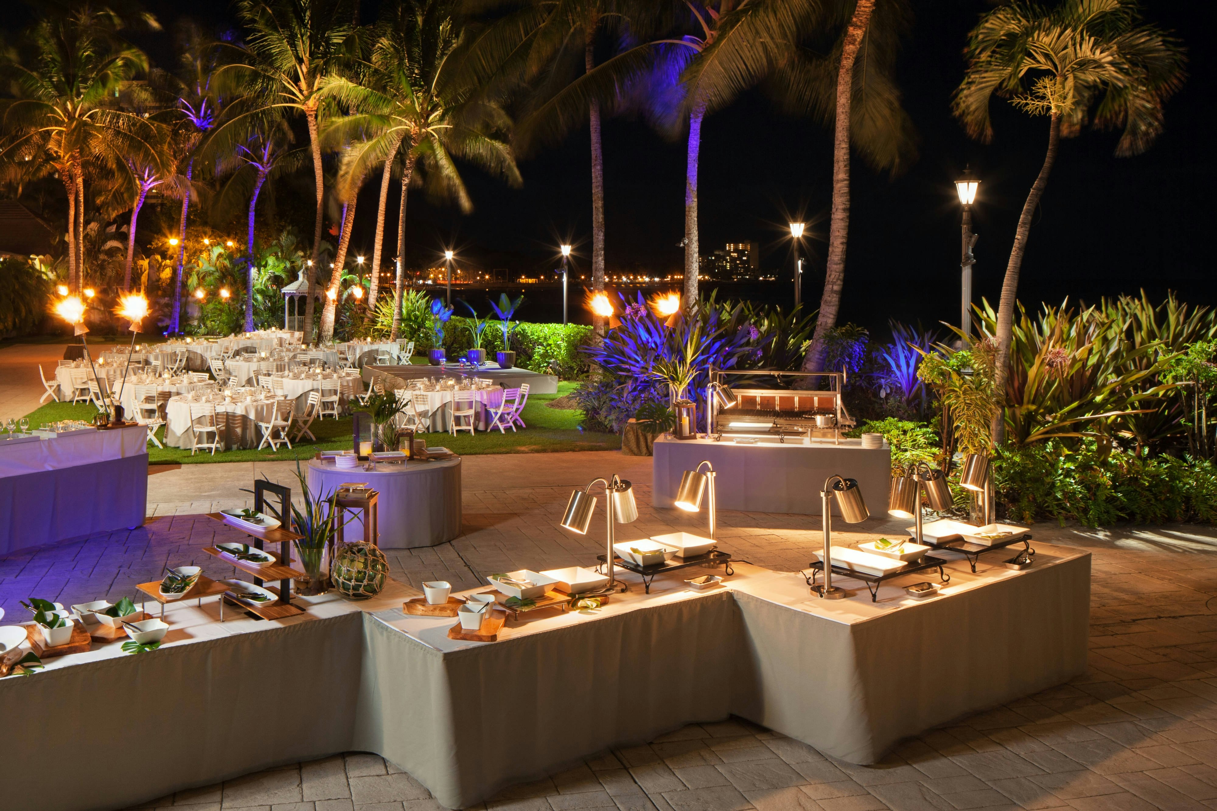 Moana Surfrider A Westin Resort and Spa Waikiki Beach 30/50