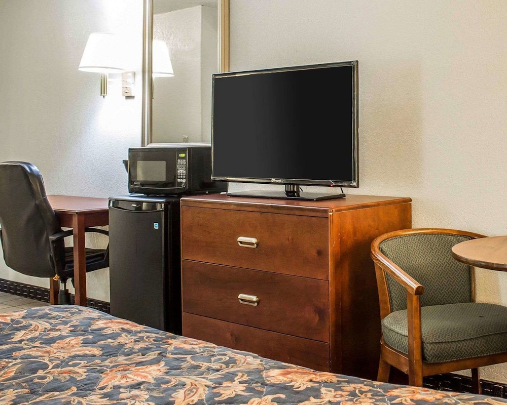 Econo Lodge Scranton near Montage Mountain 25/25