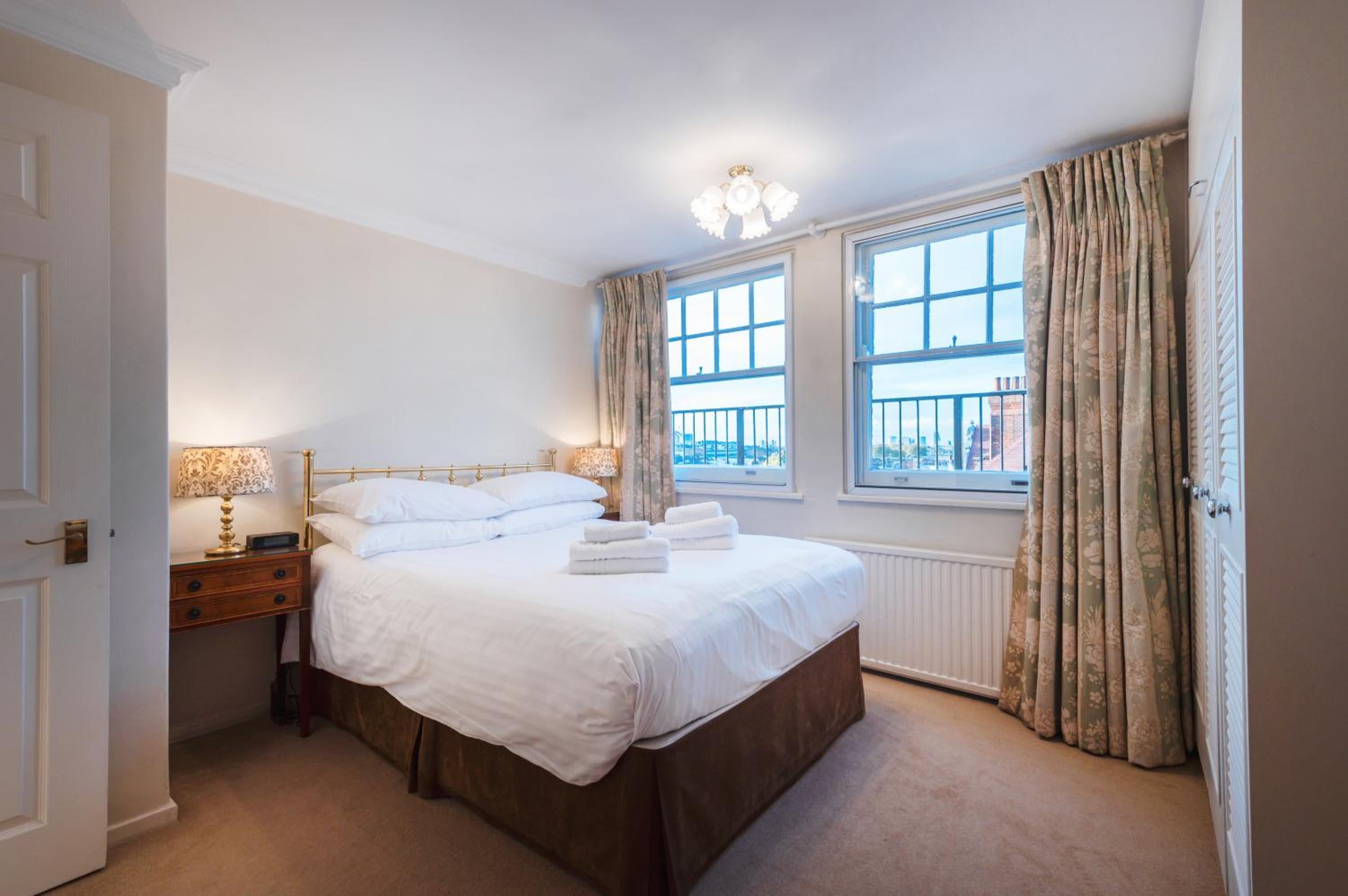 2 Bedrooms, Apartment, Twin Beds, 2 Bathrooms, Sofa