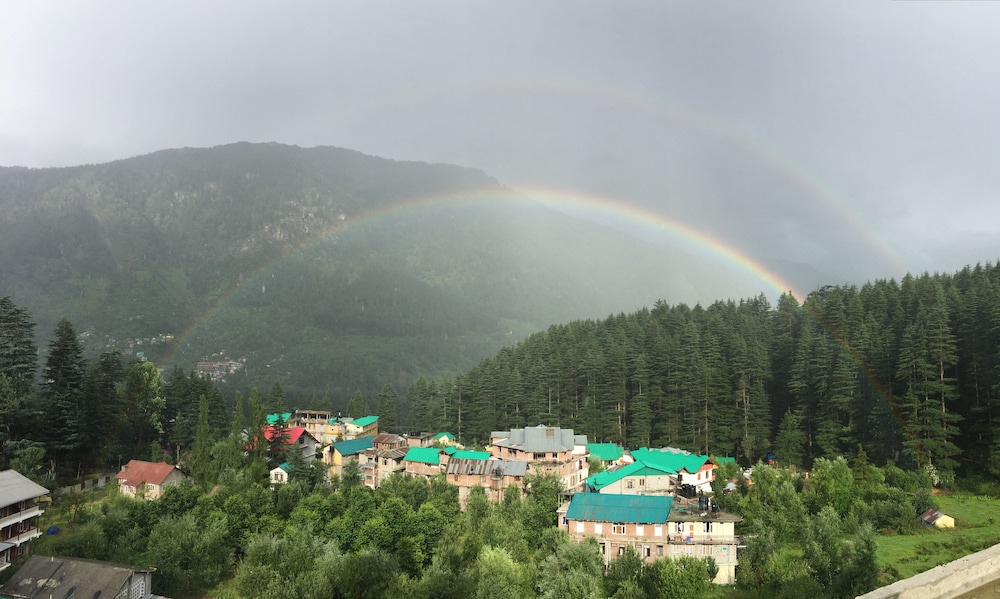 The Orchard Greens Resort 40/48