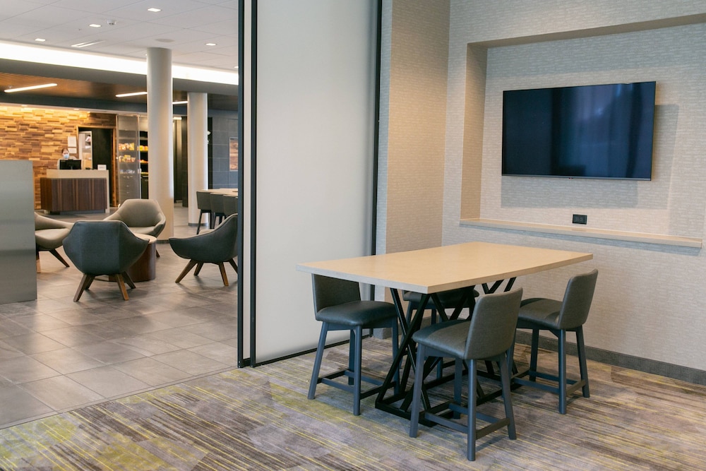 Courtyard by Marriott Elkhart 30/37