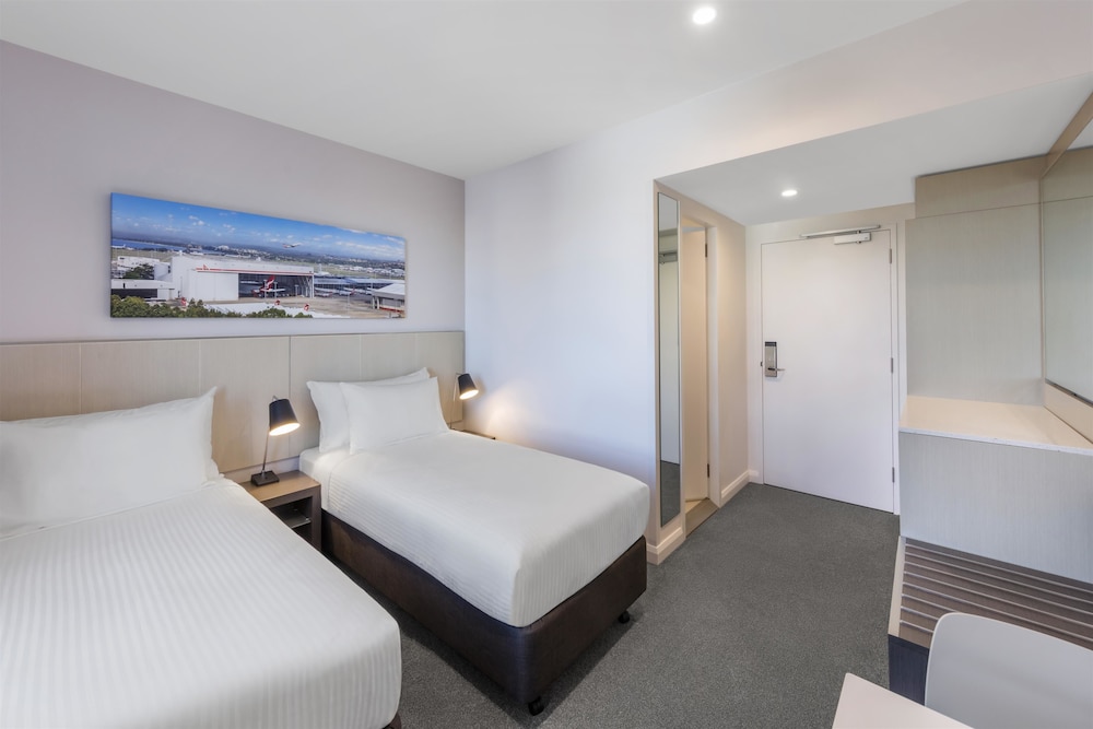 Room at Travelodge Hotel Sydney Airport, SYDNEY